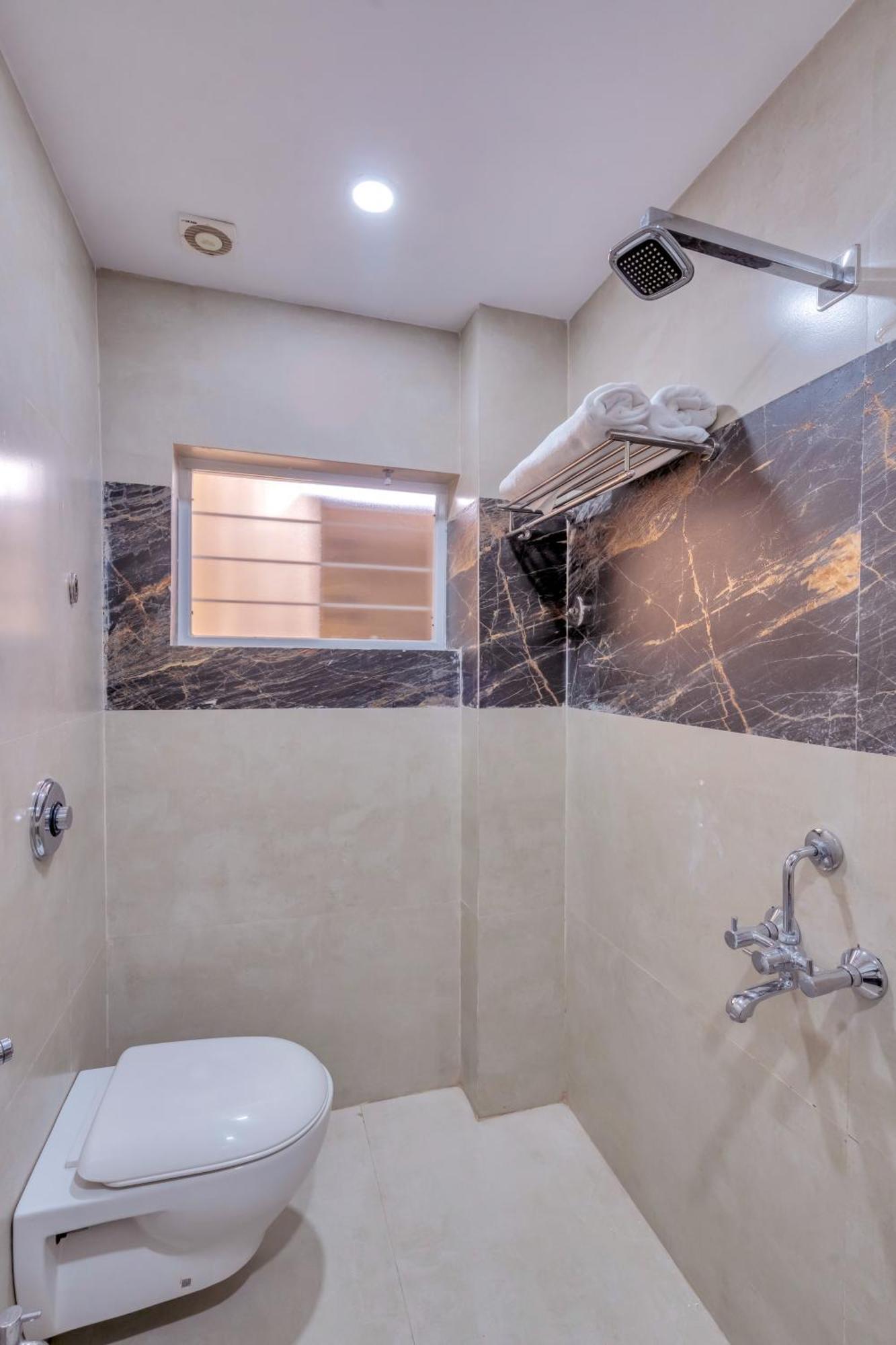 נאגפור Myspace Hotel Shree Vaibhav מראה חיצוני תמונה